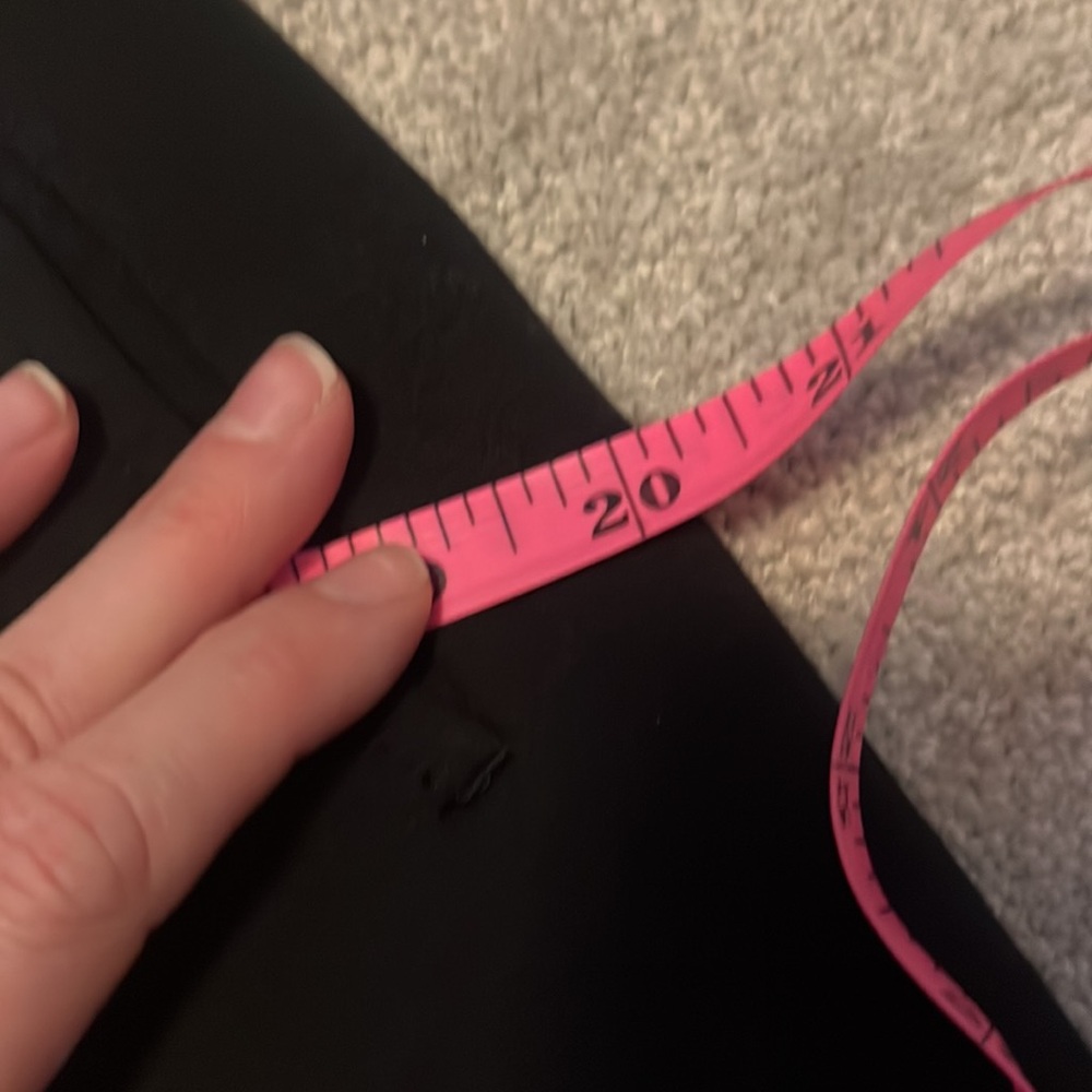 Athleta Easy Fleece MID RISE JOGGER
Midweight fleece with relaxed fit. - Picture 10 of 12